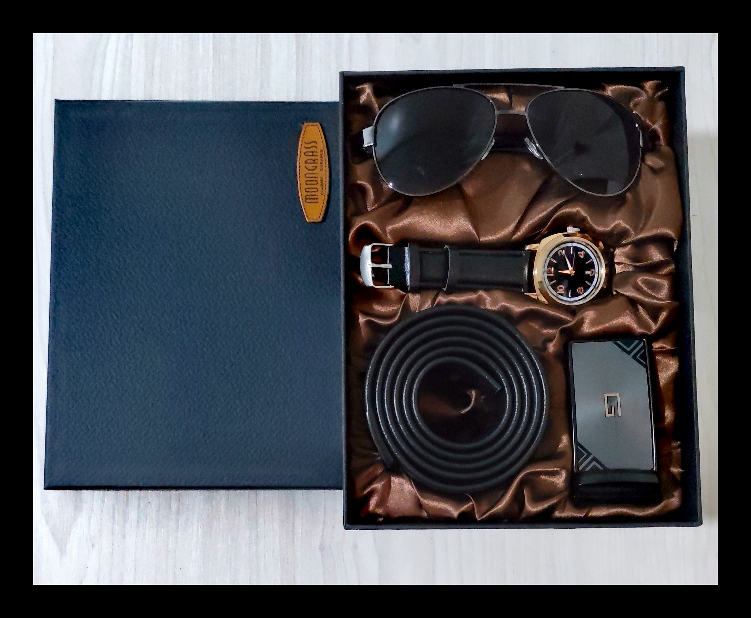 LIBRITO DE FLORK  + ESTUCHE DE LUJO PARA HOMBRE : LENTES, RELOJ Y CORREA - ENVIO GRATIS