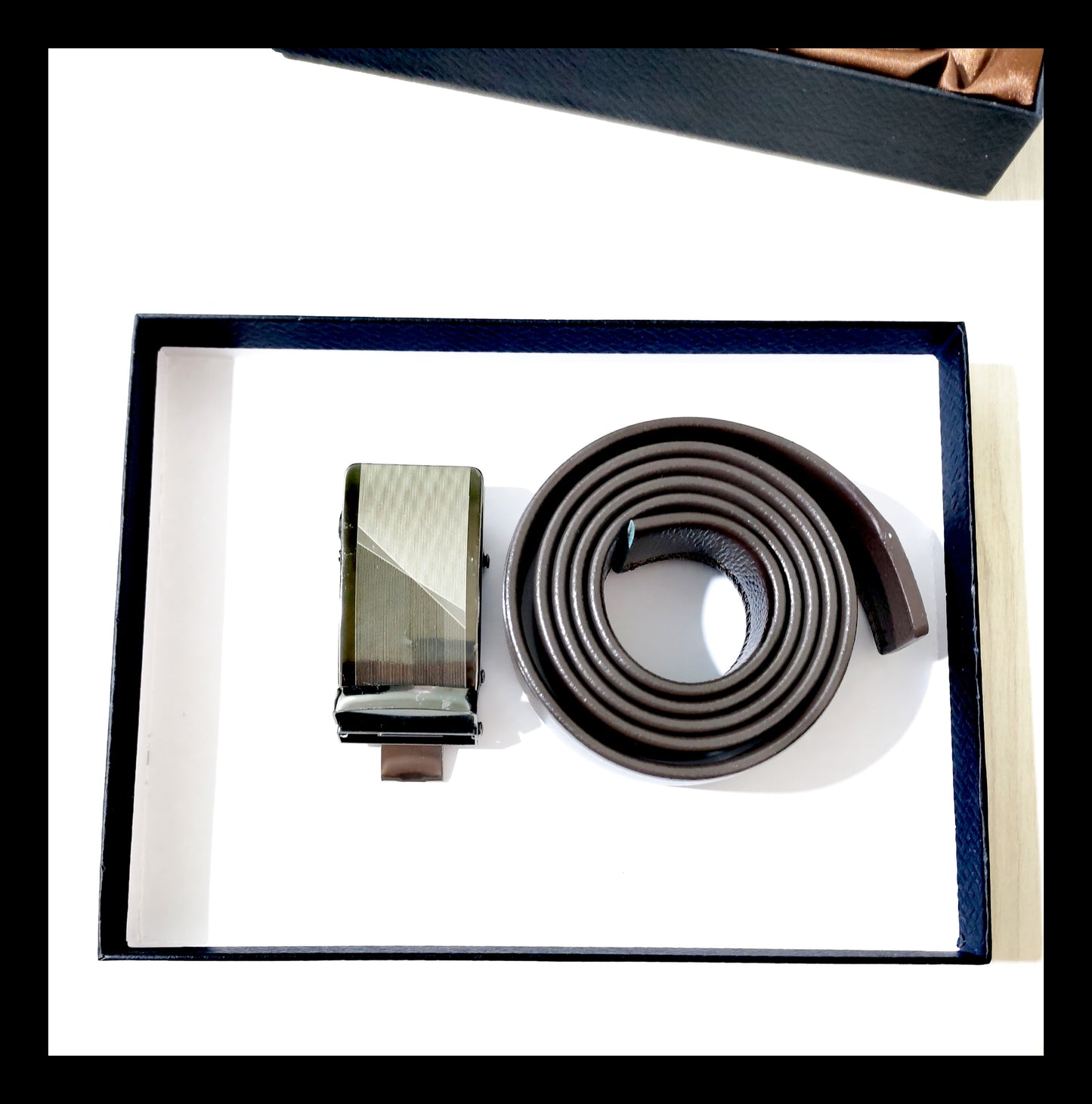 ESTUCHE DE LUJO PARA HOMBRE : LENTES, RELOJ Y CORREA - SEGUNDA COMPRA